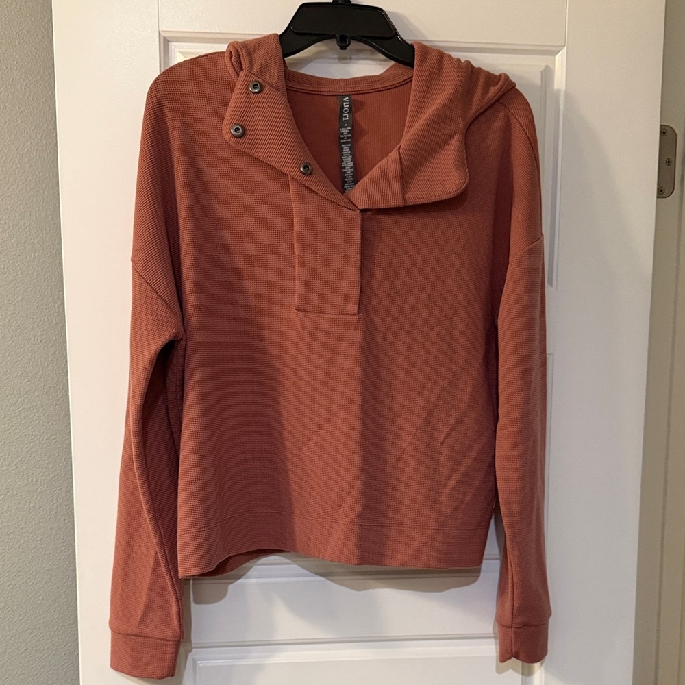 Vuori Cozy Hooded Pullover Top - Rust